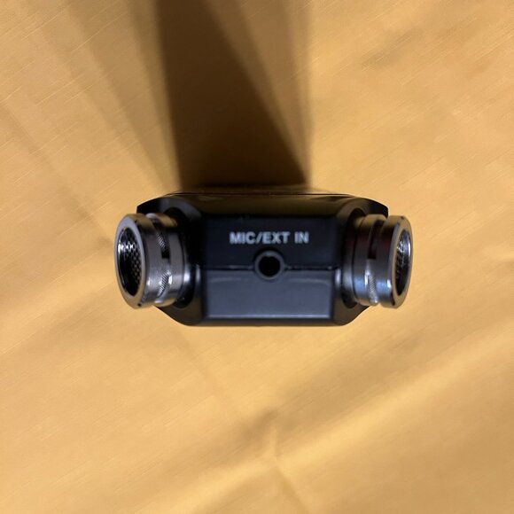 Tascam DR-05 Portable Digital Recorder - Picture 4 of 8